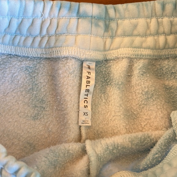 Fabletics Lounge Shorts - Picture 3 of 3